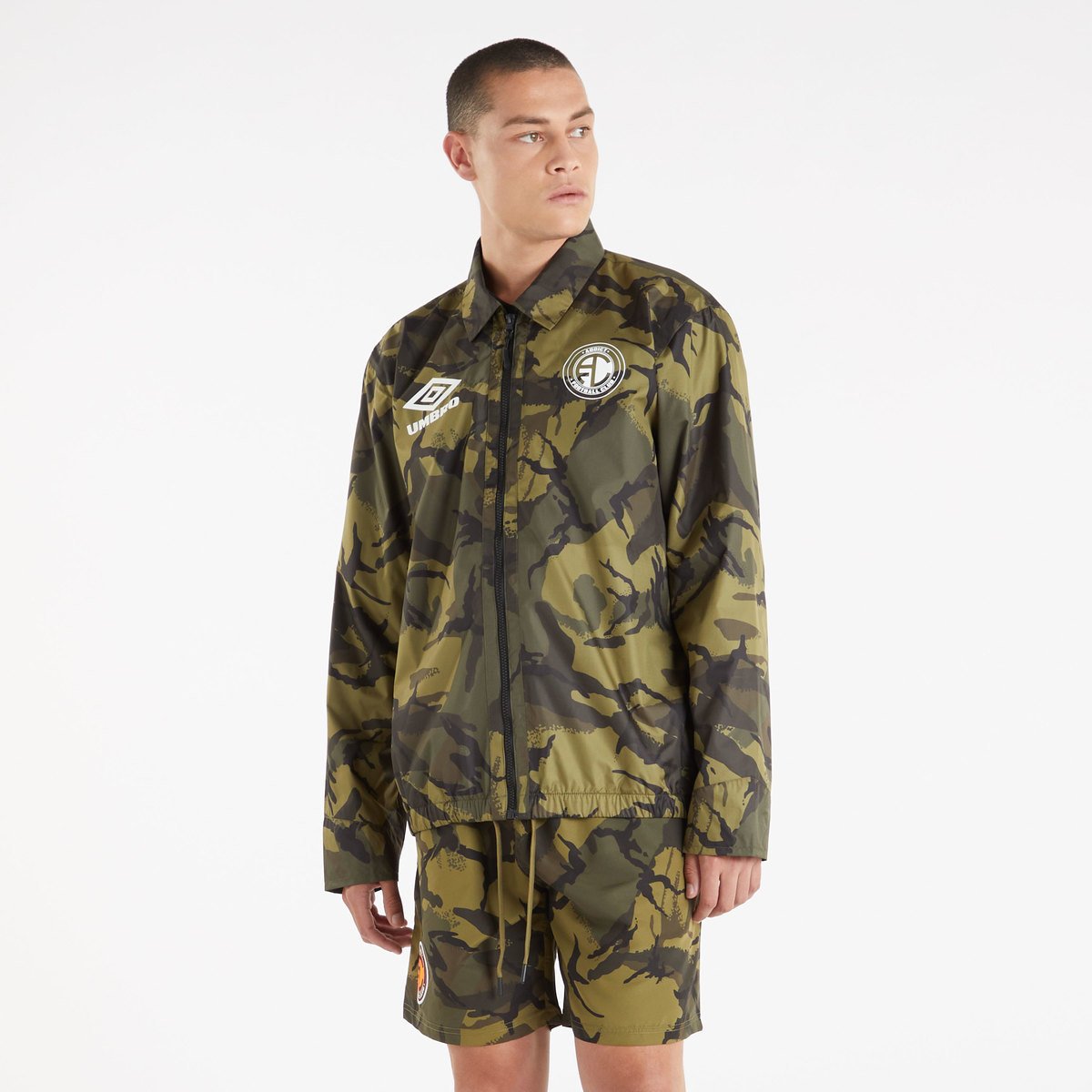 Umbro Addict F.C Coach Jacket Erkek Ceket Camo | TR-55954