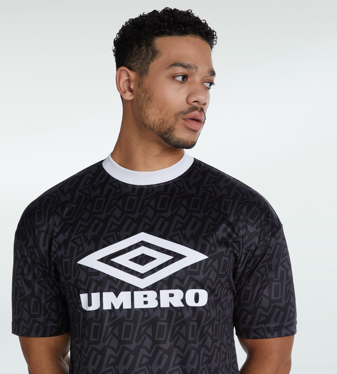 Umbro Graffiti Tee Erkek Tişört Siyah Beyaz | TR-45416